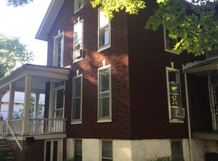 212 W High St, Urbana, IL 61801