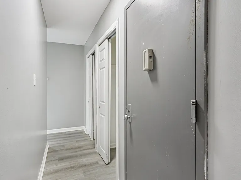 Mandela Apartments — Photo 10