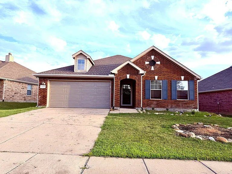 2644 Calmwater Dr — Photo 1