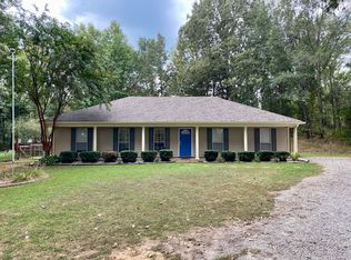 1215 Stafford Dr, Somerville, TN 38068