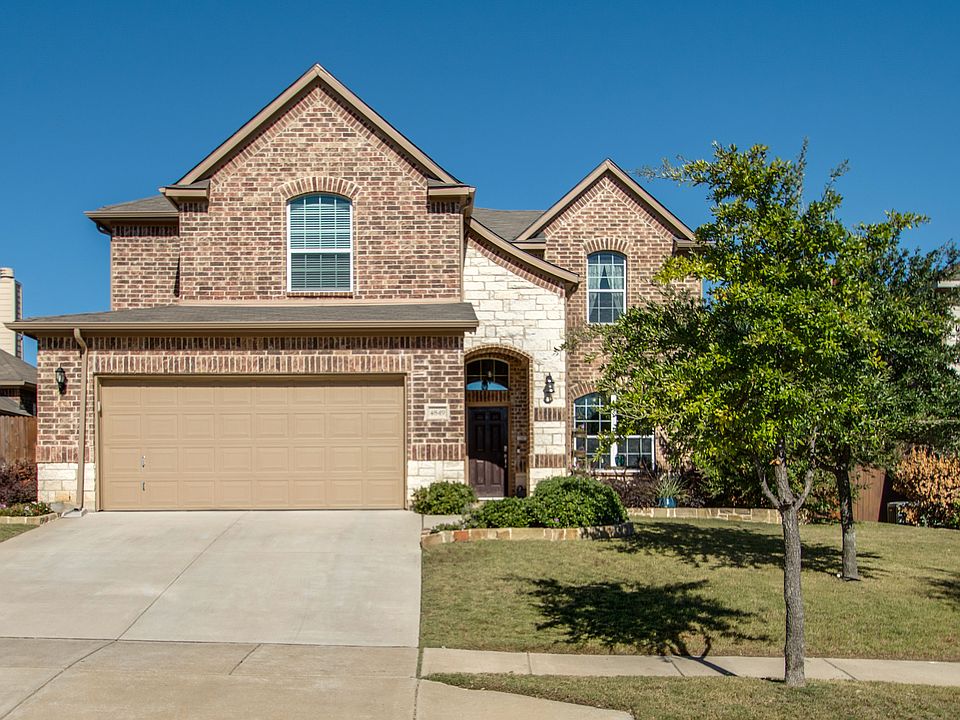 1st image of 4849 Cliburn Dr