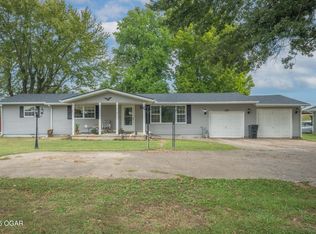 15825 Hammer Rd, Neosho, MO 64850