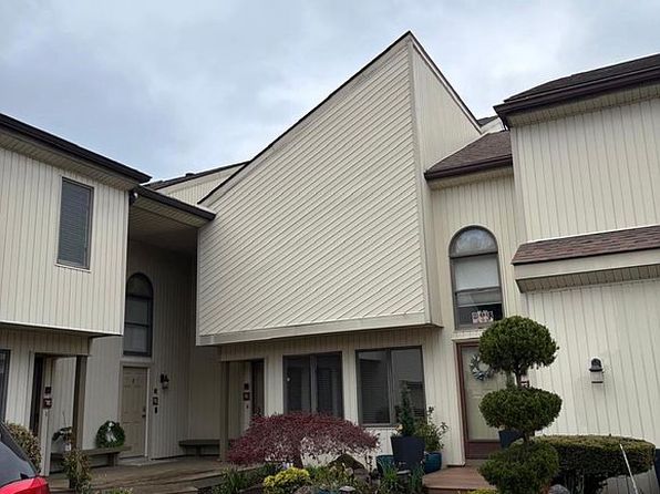 12 Spindle Hill Rd APT 7C