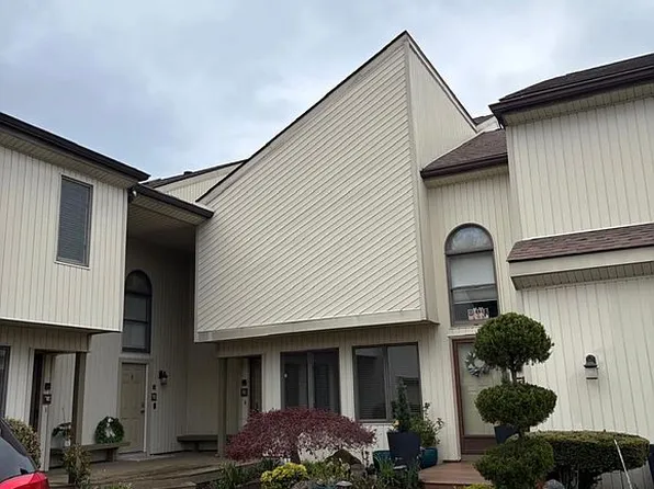 12 Spindle Hill Rd APT 7C, Wolcott, CT 06716