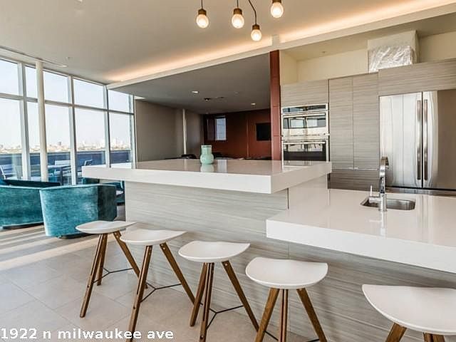 1st image of 1922 N Milwaukee Ave #315
