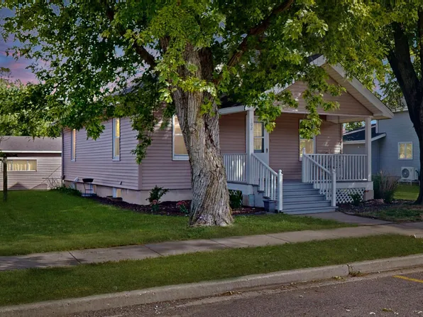 102 N 2nd St, Dunlap, IL 61525