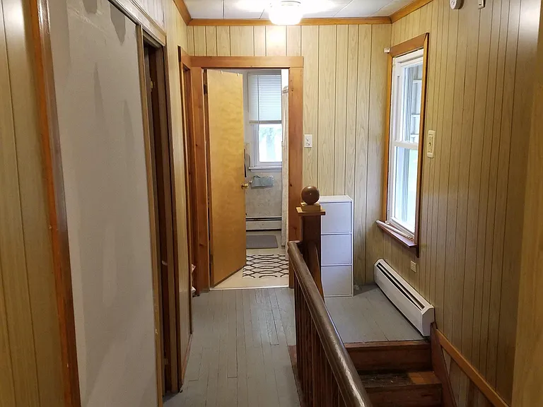 271 S Main Rd — Photo 8