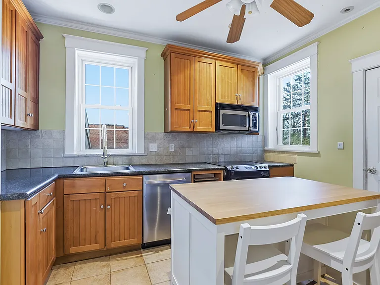 7106 Forsyth Blvd — Photo 6