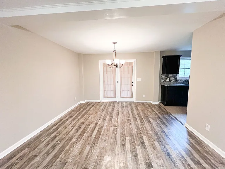 108 Woodtrace Ct — Photo 8