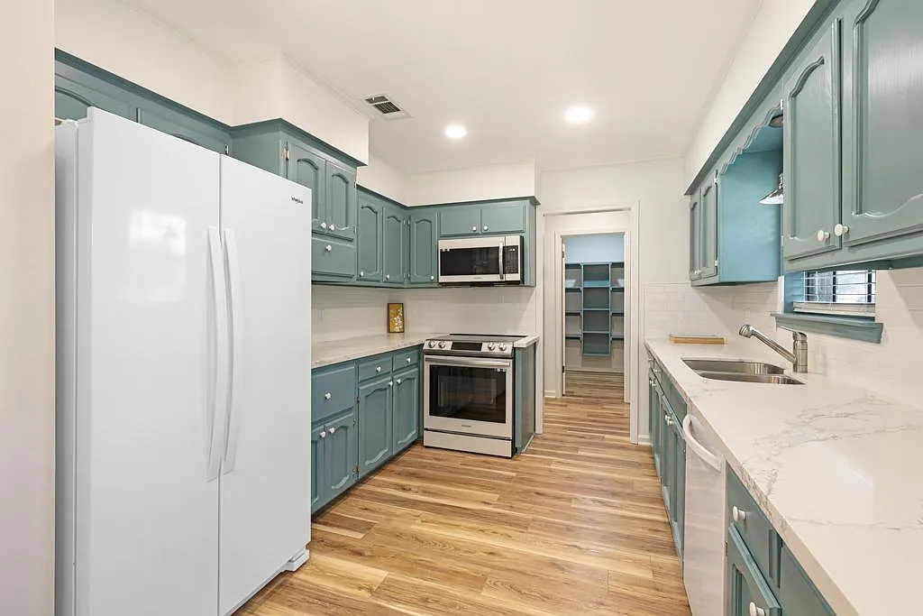 17034 Culpepper Ave — Photo 3