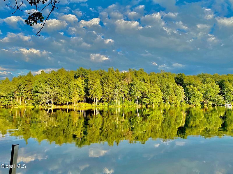 5th image of 354 Pond View