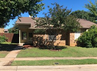 614 Canterbury St, Euless, TX 76039