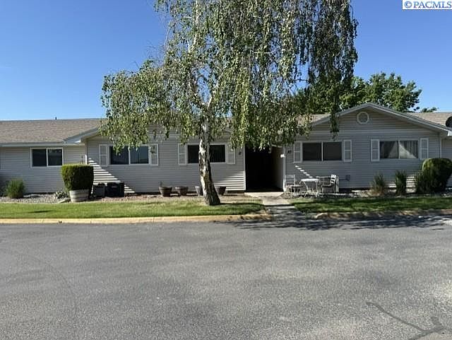 1st image of 4203-11 W Kennewick Ave
