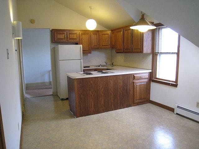 Kitchen, dining area