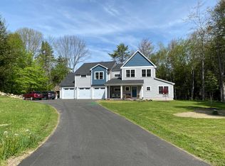 42 Hillside Rd #B, Brunswick, ME 04011