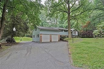 2nd image of 3161 Douglas Rd