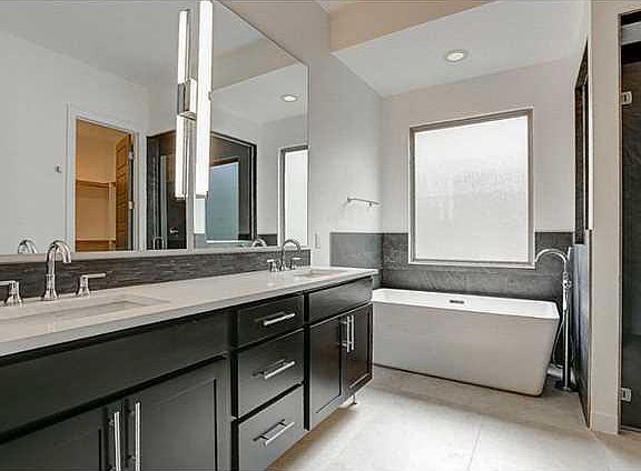 5th image of 1258 Franklin Raven Pl