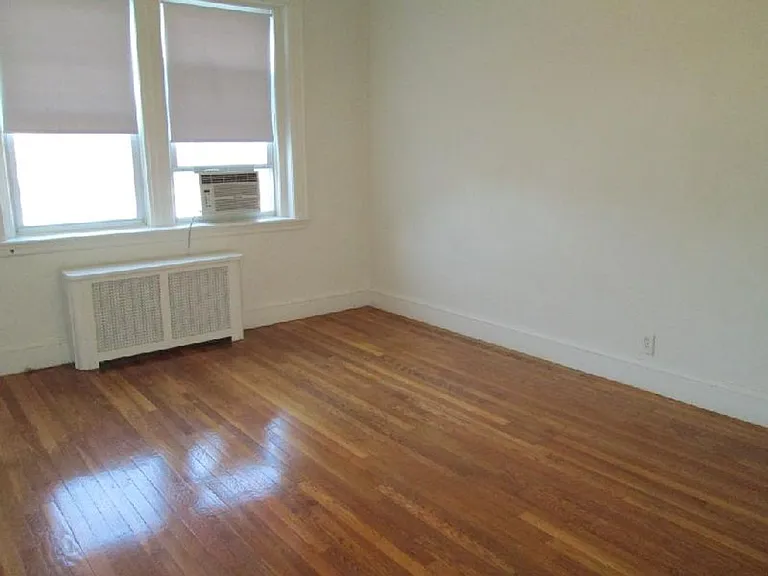 2045 Commonwealth Ave #46 — Photo 3