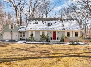 40 Standish Rd, New Milford, CT 06776