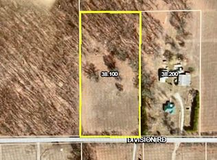 E Division Rd, Knox, IN 46534