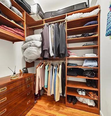 Sold by Compass | media 14