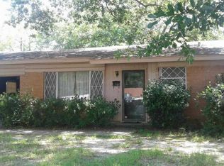 2811 N Whitten Ave, Tyler, TX 75702