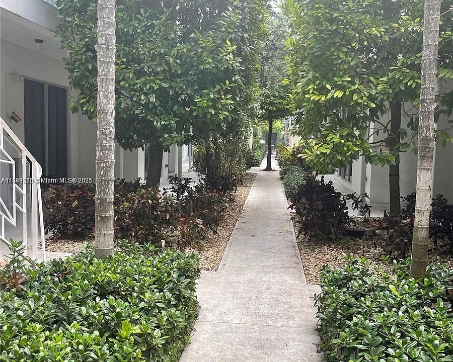 1st image of 1550 Pennsylvania Ave #1
