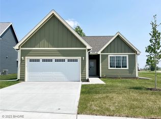 1102 28th St, Perry, IA 50220