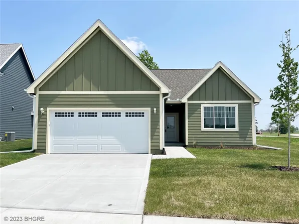 1102 28th St, Perry, IA 50220