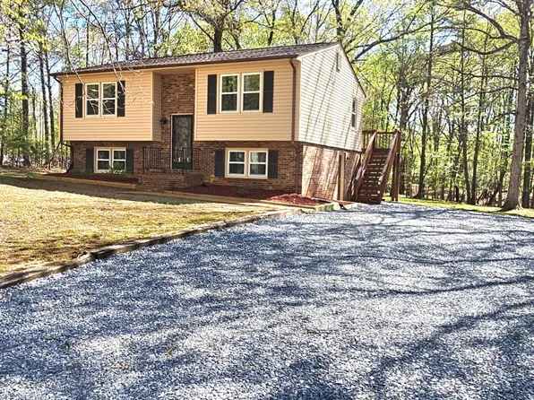 18 Valleywood Dr, Forest, VA 24551