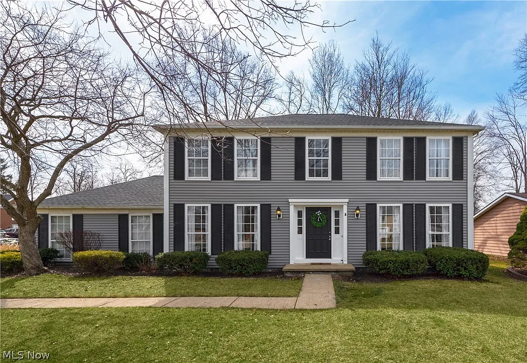 20725 Parkwood Ln photo 1