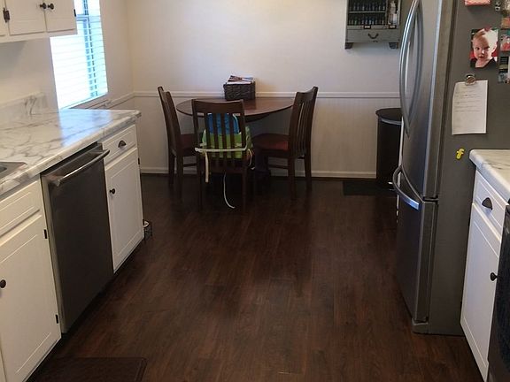 2nd image of 5021 Sparrows Point Dr NE