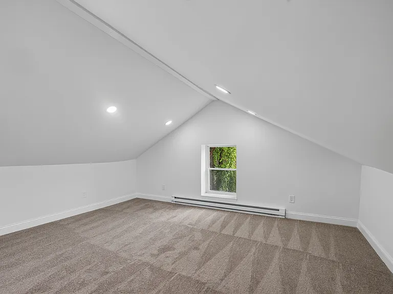 1200 Montgomery Ave — Photo 7