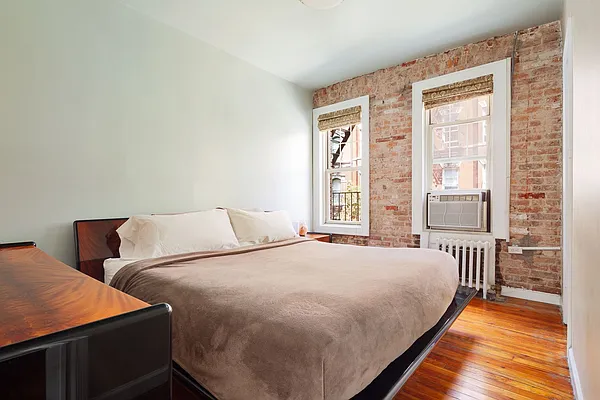 Sold by Compass | media 2