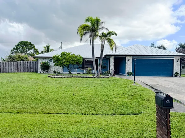 757 SE LIGHTHOUSE Avenue, Port St Lucie, FL 34983