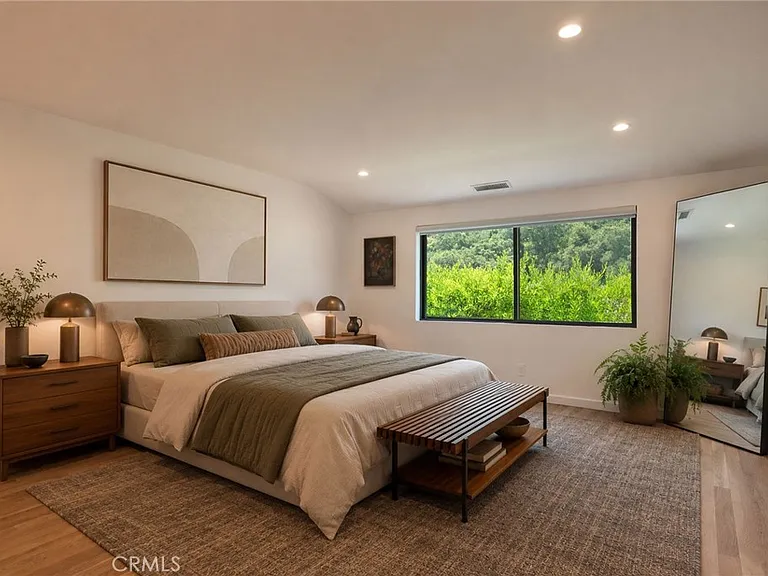 1310 J Lee Cir — Photo 26