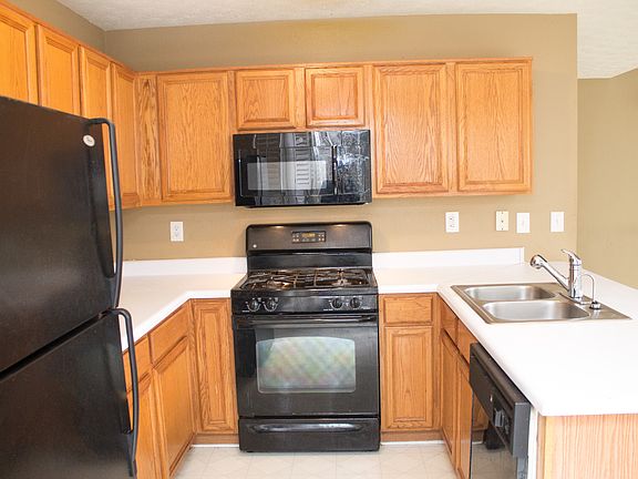 3rd image of 942 Vintage Pointe Dr