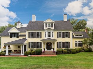 82 Pokanoket Ln, Marshfield, MA 02050
