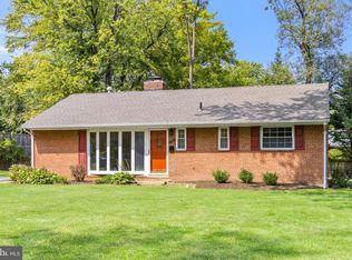 7406 Blackford St, Springfield, VA 22151