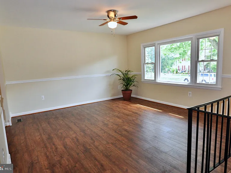 13831 Delaney Rd — Photo 6