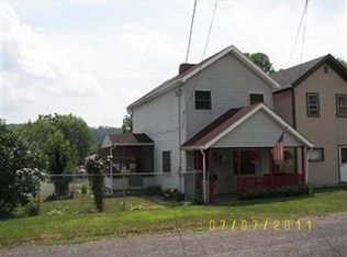 1920 Chester Ave, Wellsville, OH