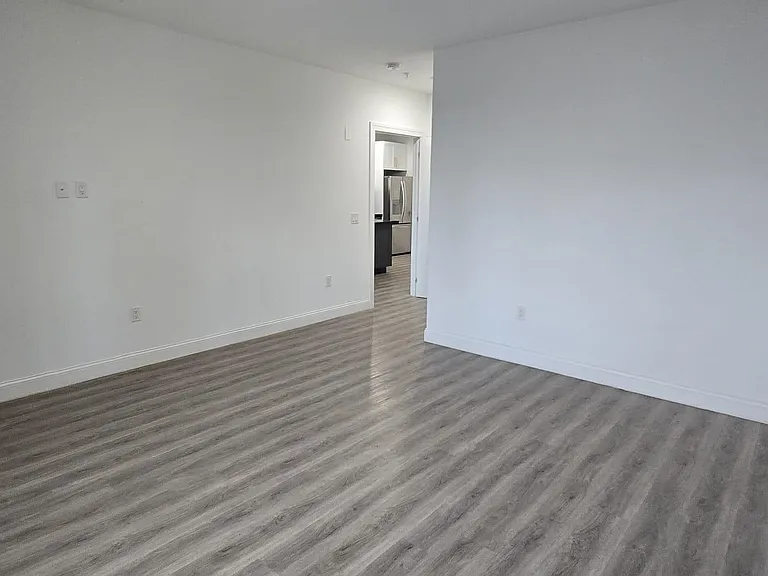 211 Baldwin Ave #403 — Photo 26
