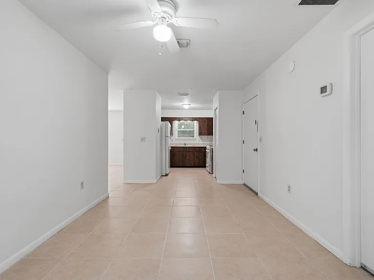 3425 NW 22nd Dr — Photo 8