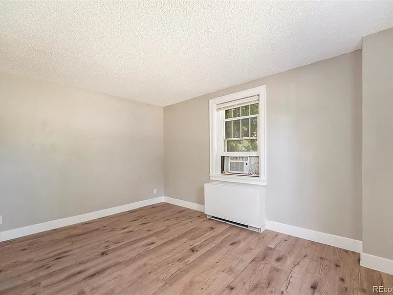 2101 S Josephine St #105 — Photo 4