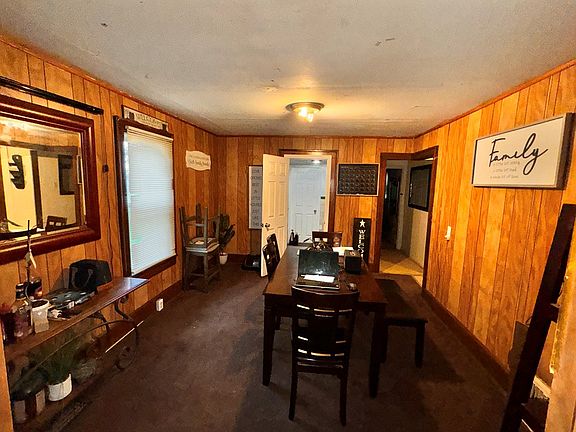 3rd image of 606 Johns Ave