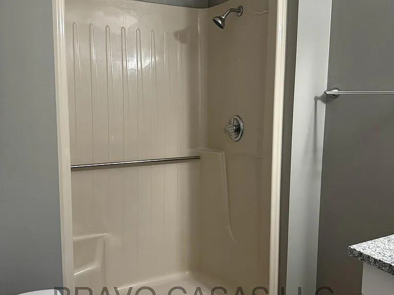 2932 S Glenn Ave — Photo 9