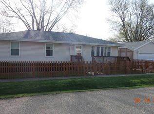 224 N 3rd St, Hanna City, IL 61536