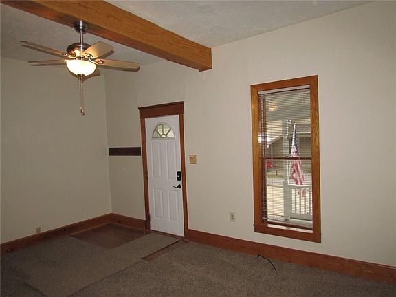 3rd image of 340 W Main St