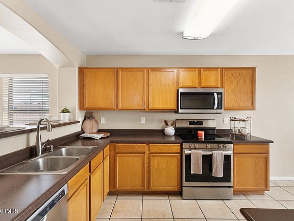 2nd image of 5808 S 32ND Avenue