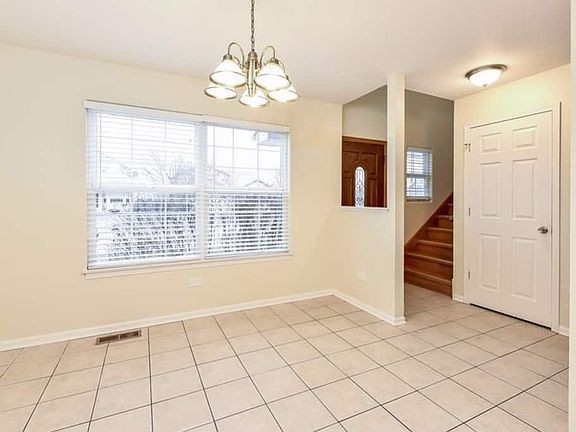 5th image of 4218 Thornwood Ln